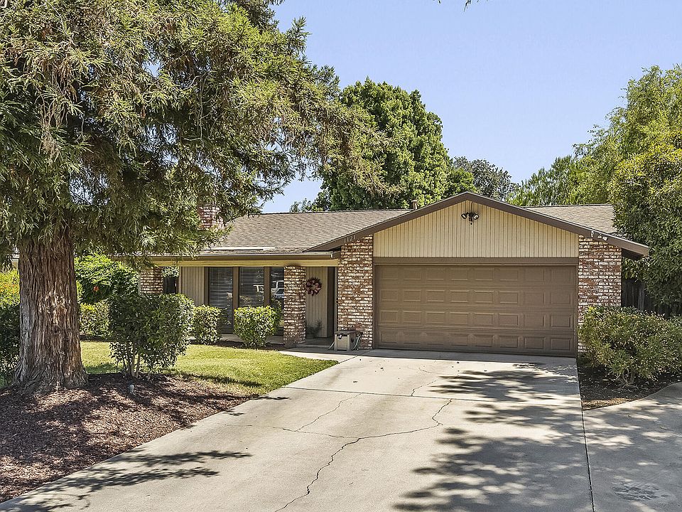 1st image of 1121 E Paradise Avenue
