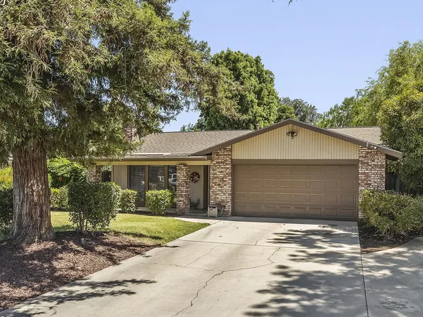 1121 E Paradise Avenue, Visalia, CA 93292