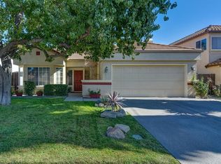 9041 Old Creek Dr, Elk Grove, CA 95758