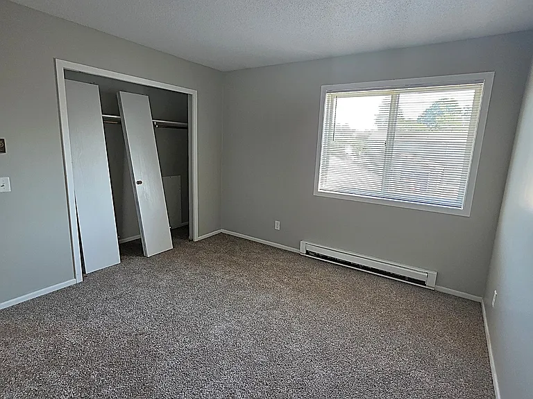 333 Odanah Ave #4C — Photo 17