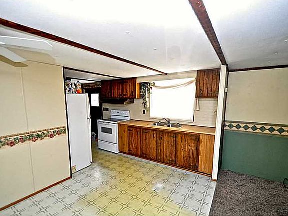 2nd image of 1324 Sweitzer St Lot A7