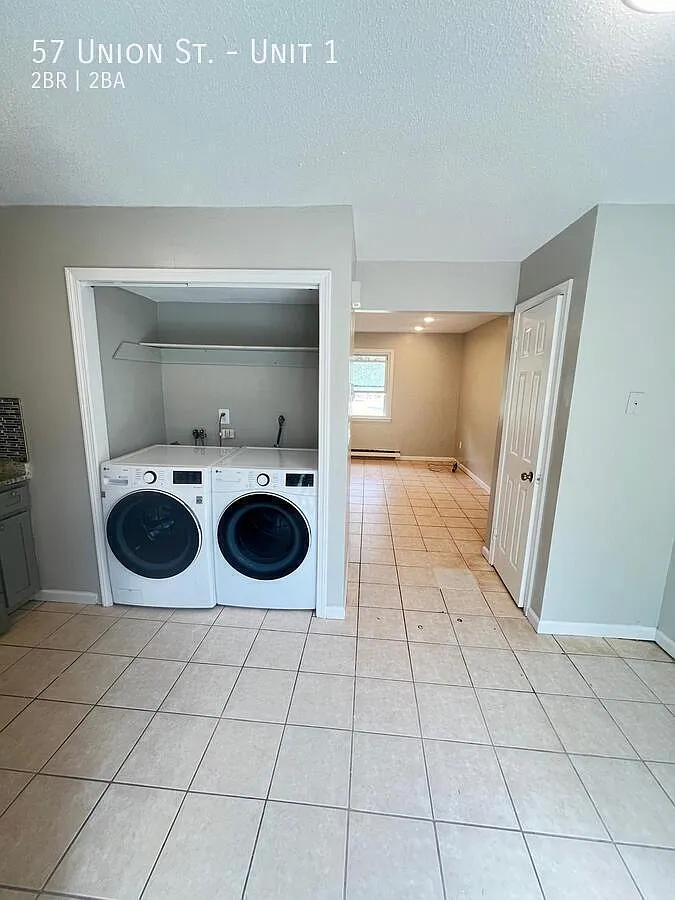2 bed, 1.5 bath, 860 sqft, $2,100 — Photo 3