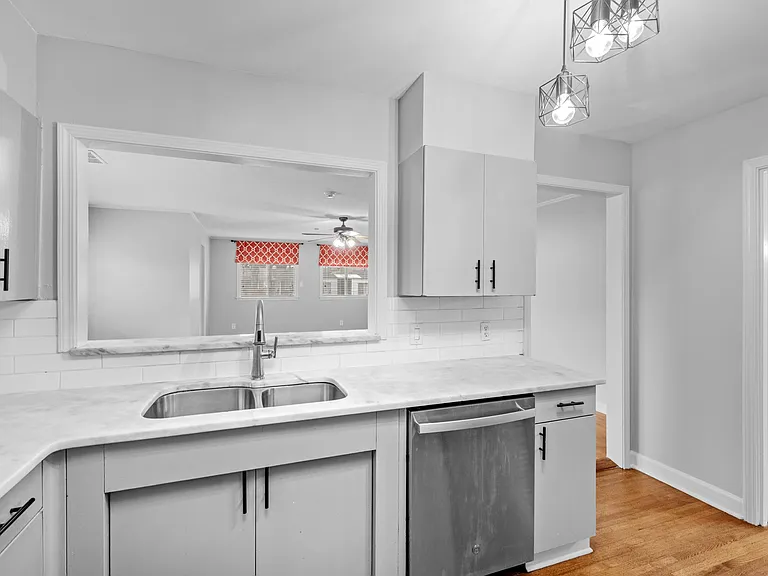 1453 Colonial Rd — Photo 13