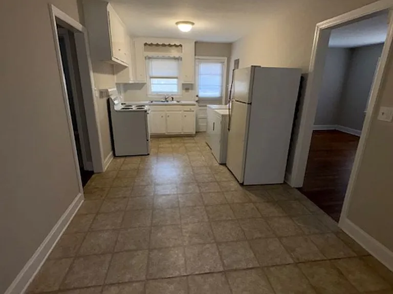 403 Smith Ave #B — Photo 7