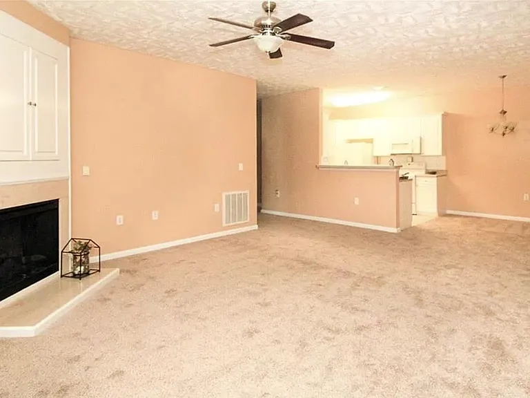 653 Brandermill Rd #103 — Photo 7