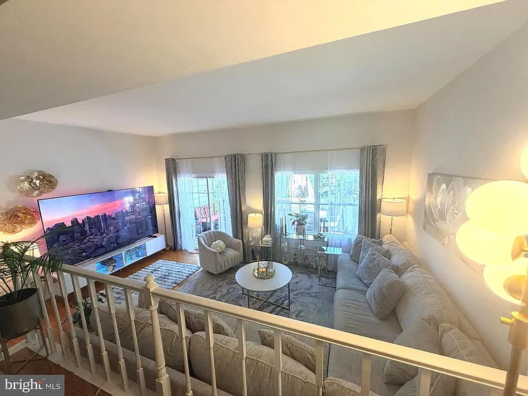 6332 Teakwood Ct — Photo 13