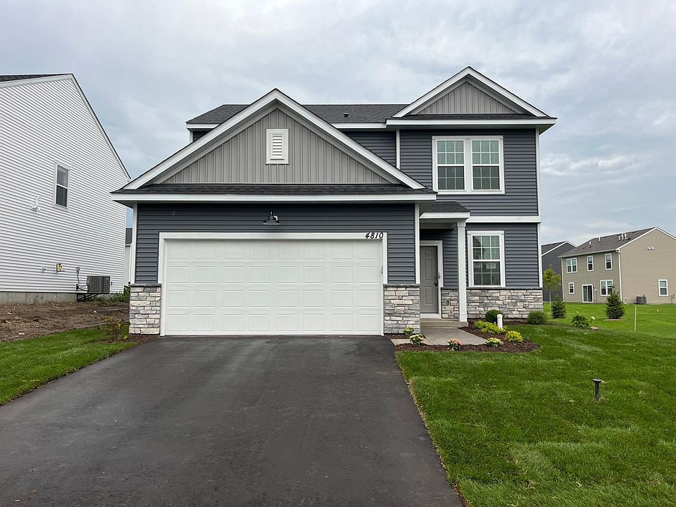 1st image of 4810 Island Park Dr