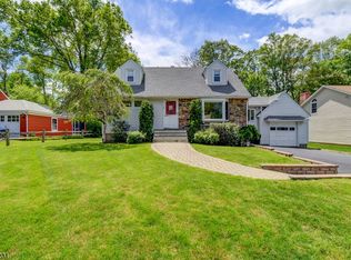 19 Sandra Ln, Randolph, NJ 07869