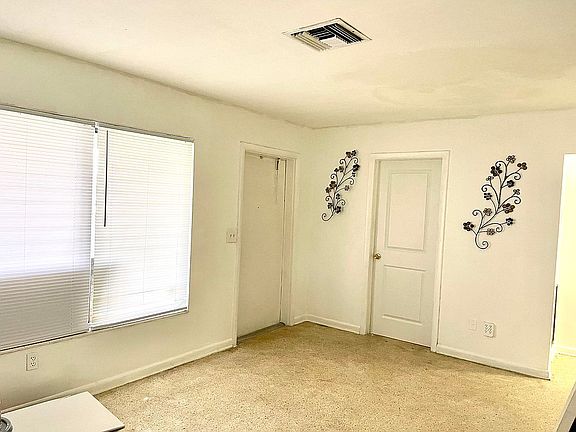 5th image of 614 SE 14th St #1