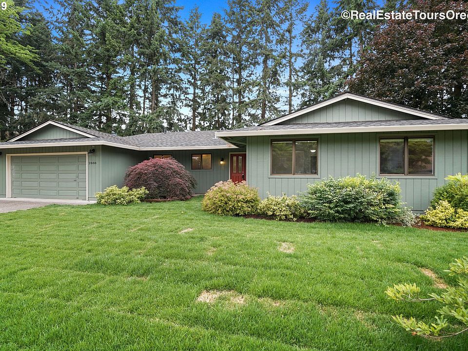 1st image of 2888 SE Primrose Ct