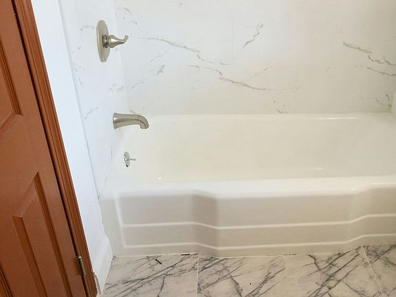 5th image of 9217 Marshall Ave