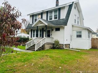 1418 Huntington Tpke, Trumbull, CT 06611
