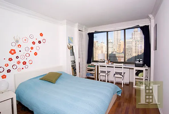 Rented by Halstead Real Estate | media 25