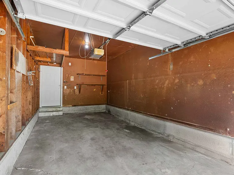 2633 Garham Dr — Photo 30