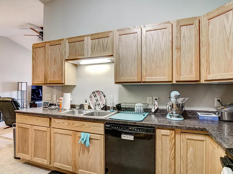 Kitchen pic 2