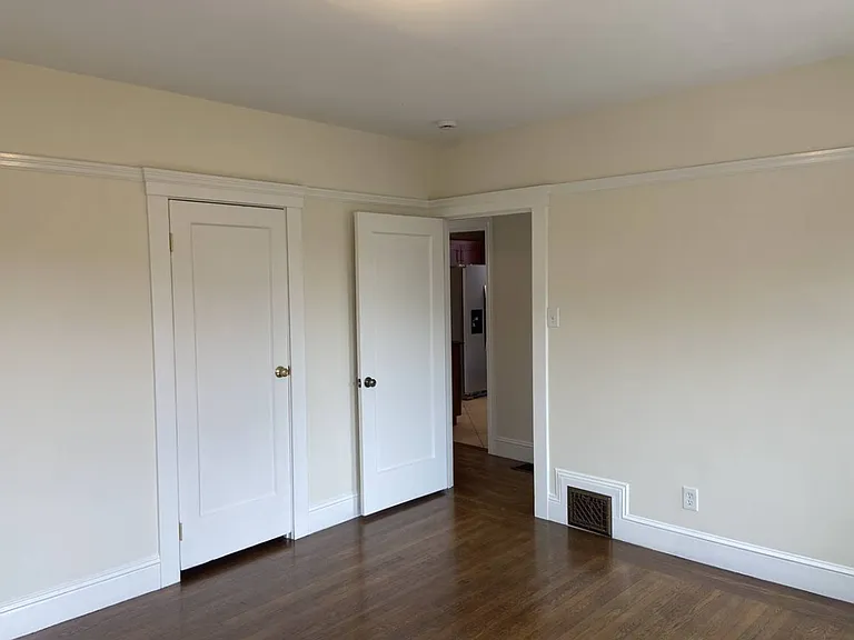 263 Justin Dr — Photo 11