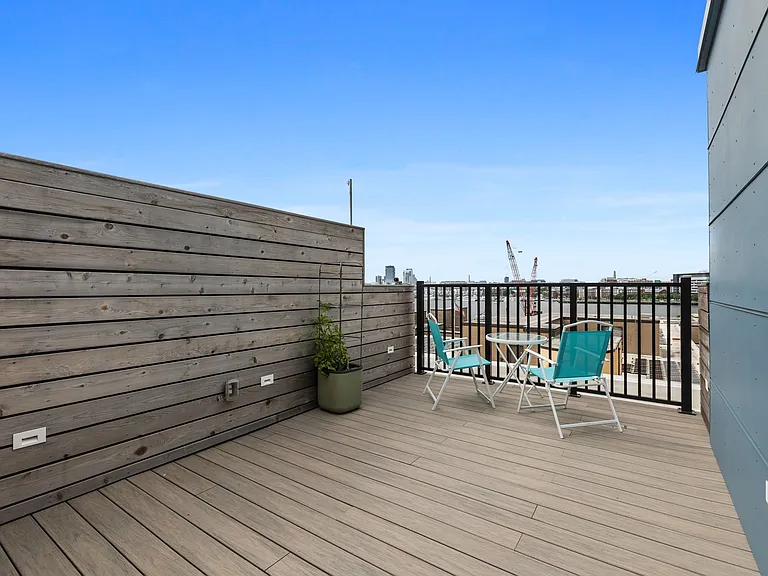 301 Border St #302 — Photo 28