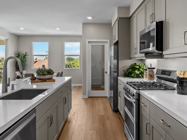 The Elm- Plan 5 Plan, Descanso Walk