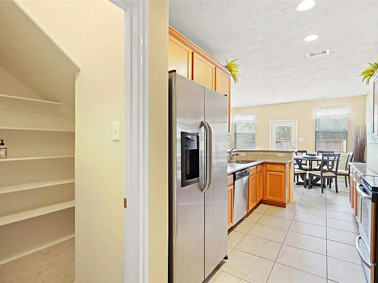 211 Bloomhill Pl — Photo 13