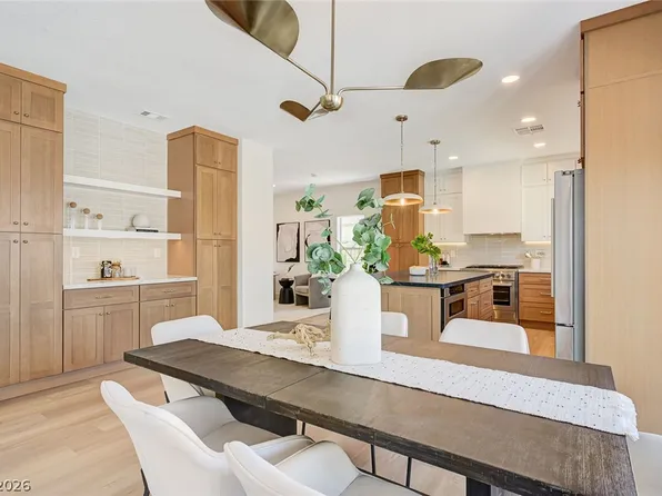 10600 Olivebranch Ave, Las Vegas, NV 89144