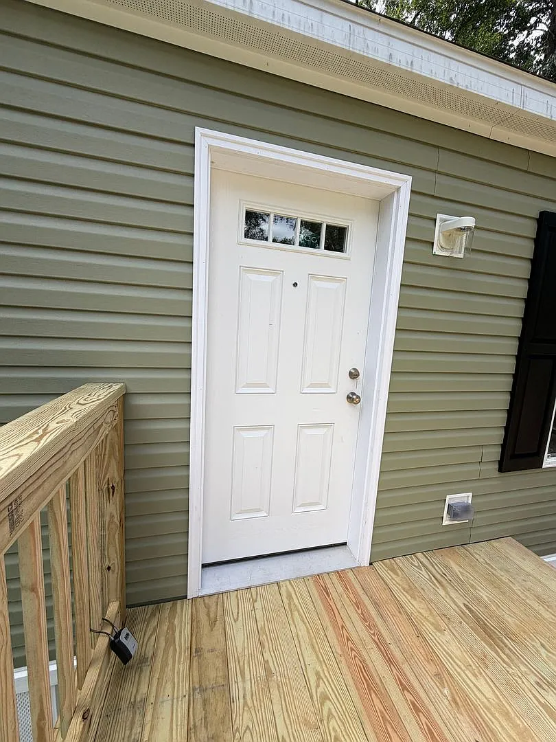 Coming Soon - Secluded 3 Bedroom 2 Bath Home in Spring Grove Schools! — Photo 2
