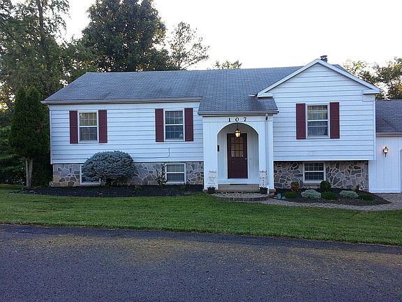 2nd image of 107 Village Park Dr