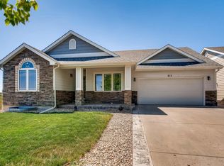 215 Redcloud Ave, Berthoud, CO 80513