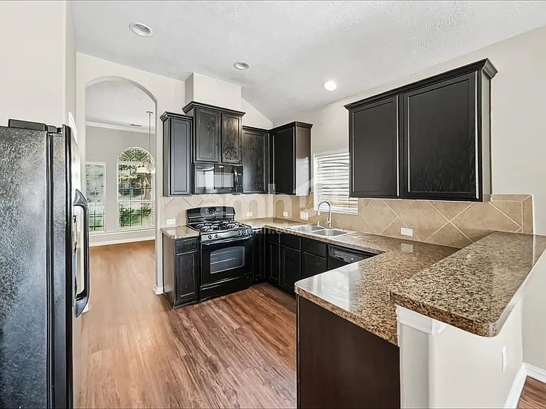 28914 Hidden Lake Ct W — Photo 3