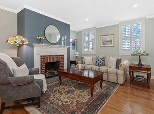 82 Green St, Charlestown, MA 02129