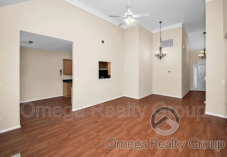 2161 Parsons Dr — Photo 13