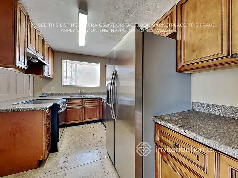 5611 N 65th Ave — Photo 9