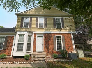 1247 Candlestick Ln, Rochester, MI 48306