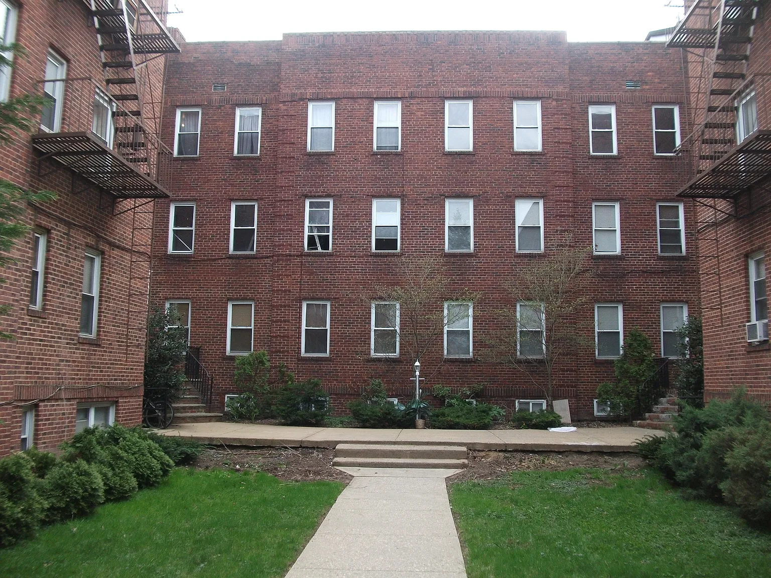 Windsor Arms — Photo 2