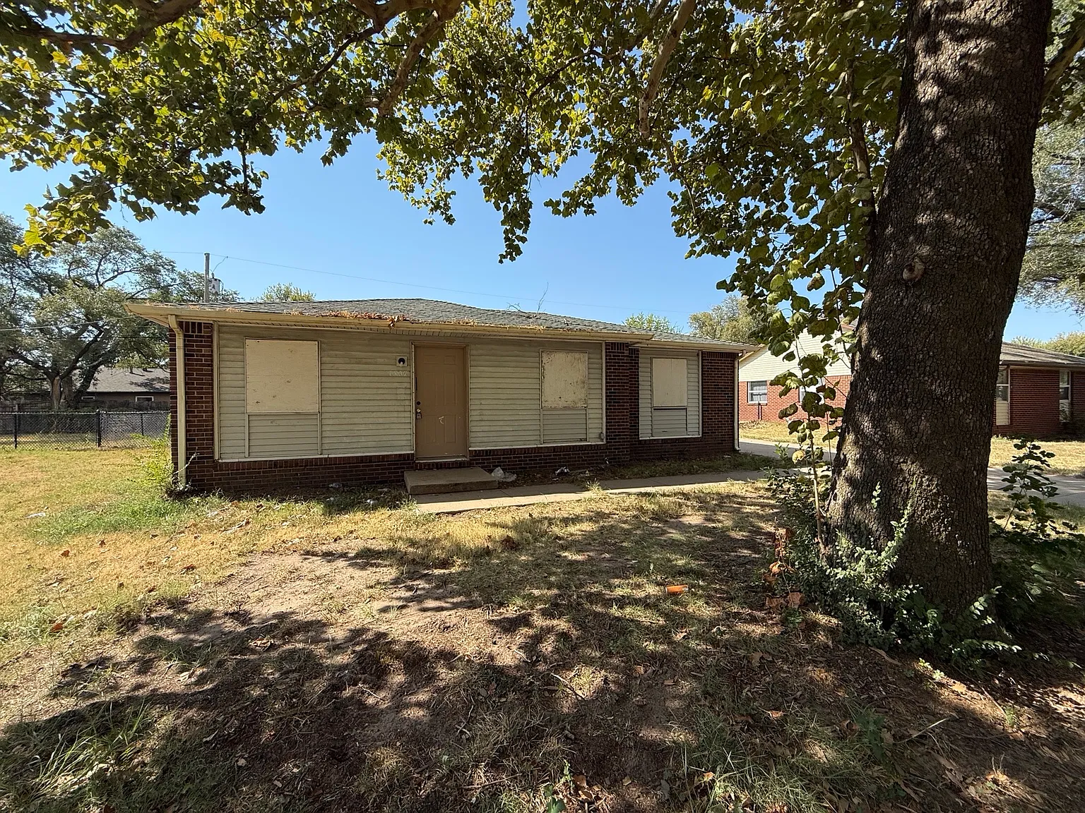 5 bed, 1.5 bath, 1515 sqft, $1,600 — Photo 1