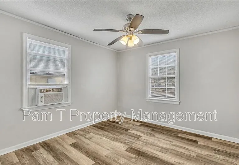 217 W 73rd St — Photo 12