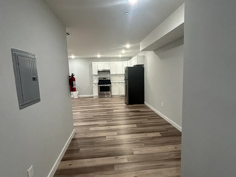 188 Lafayette St #403 — Photo 15