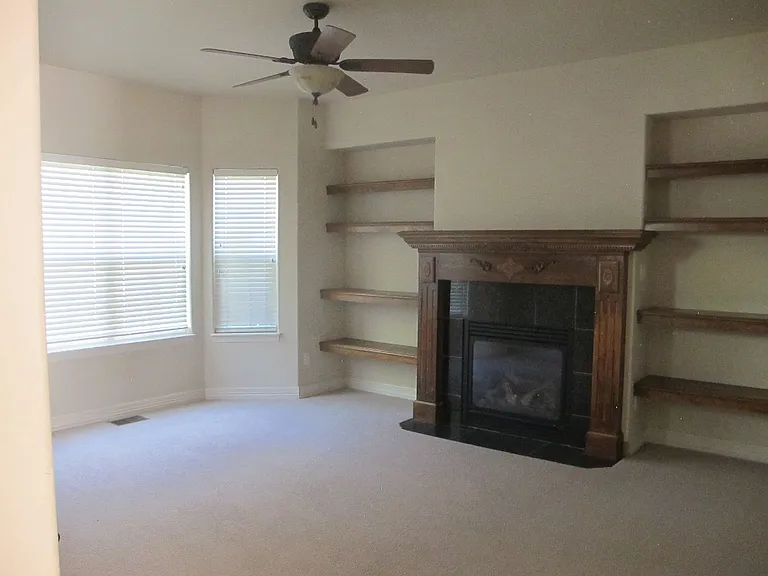 838 N 7th St — Photo 3