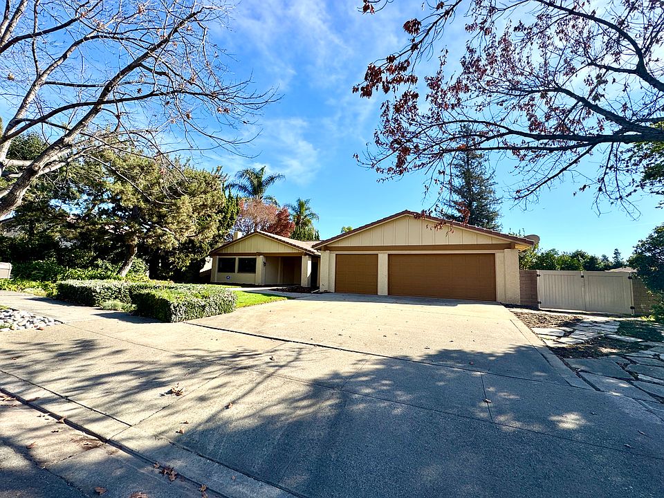 1st image of 230 Armstrong Dr