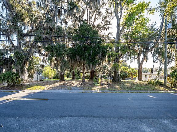 4th image of 1704 Old Shell Rd