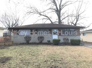 170 Calbreath Ct, Florissant, MO