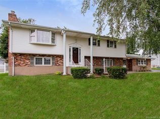 23 Redfield Ave, East Haven, CT 06512