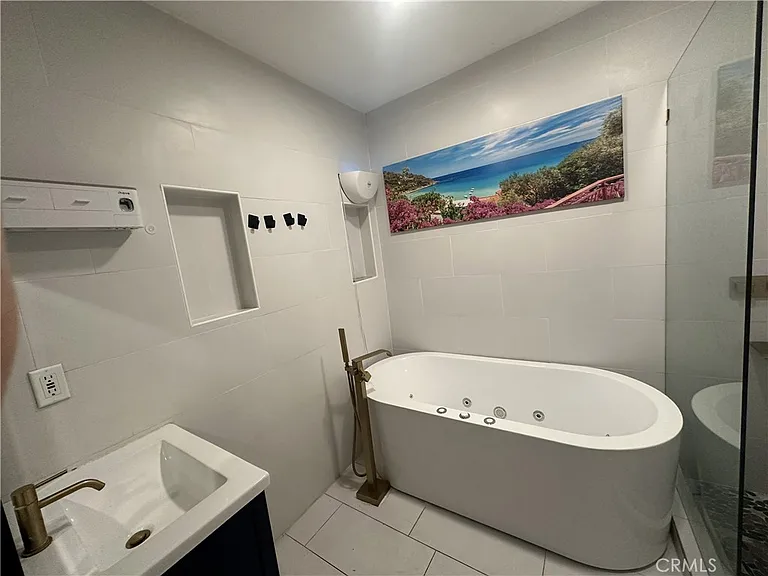 5500 Lindley Ave #222 — Photo 5