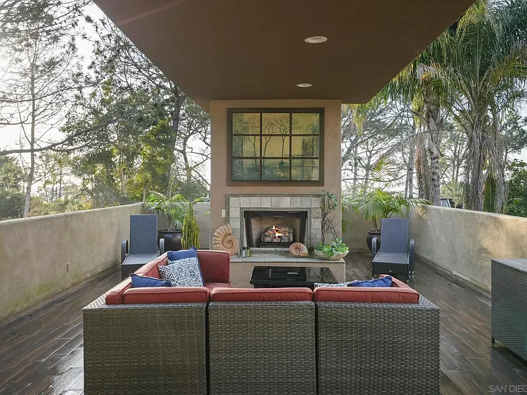 13601 Nogales Dr — Photo 31