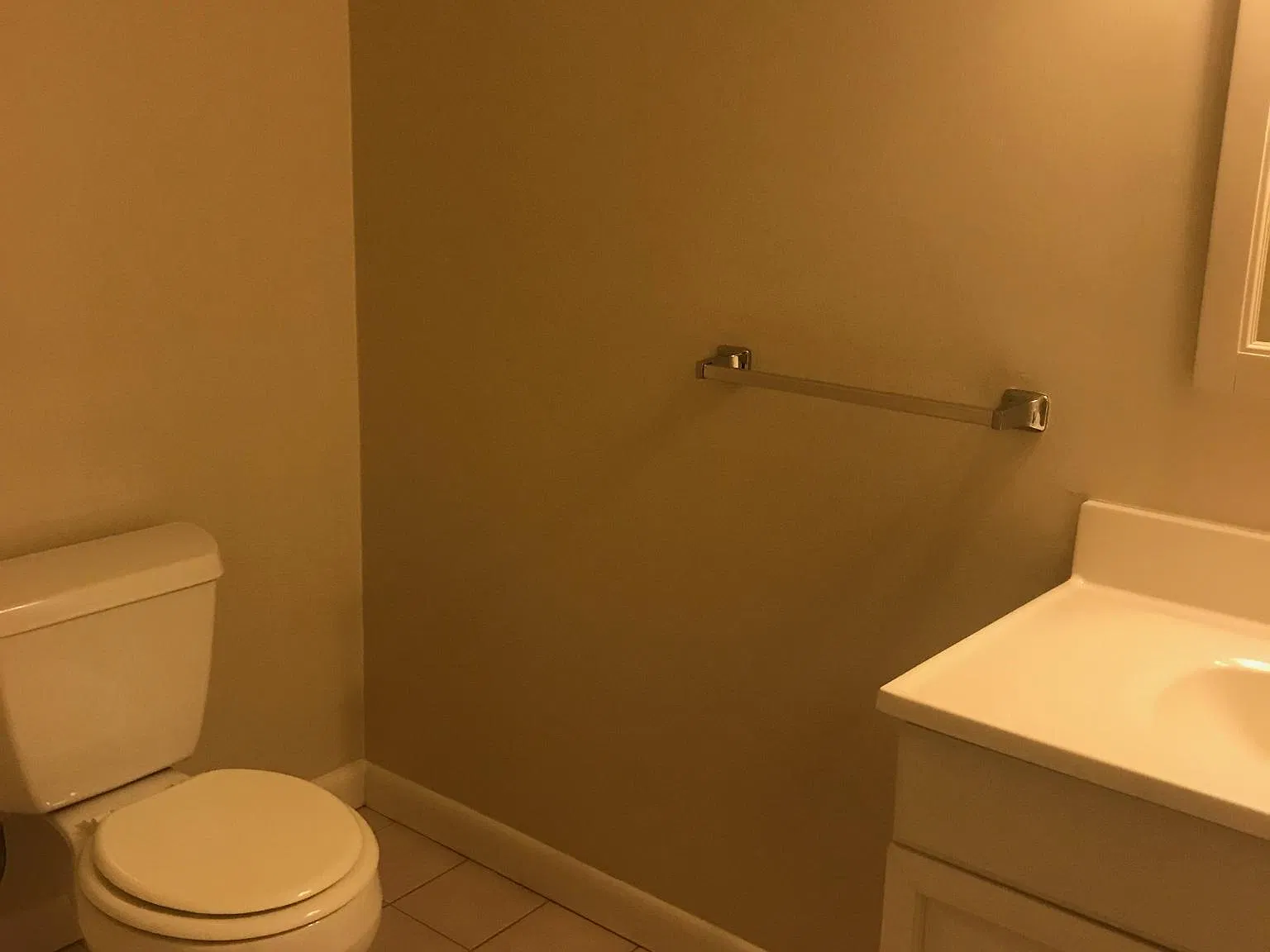 2 bed, 1.5 bath, 1000 sqft, $1,900 — Photo 4