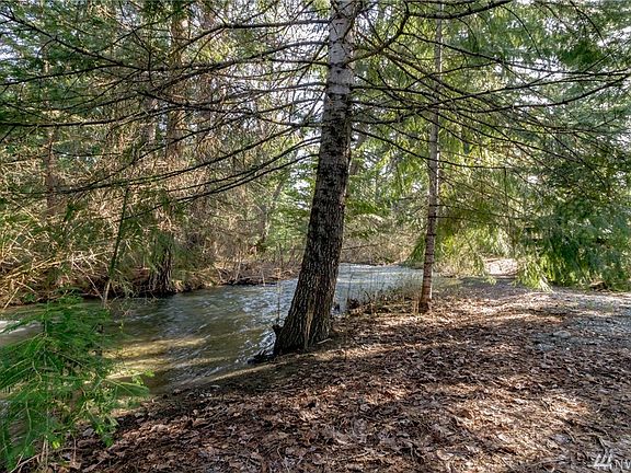 This is the heart of Kittitas County, simply stunning place to call home.