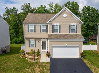 235 Horse Shoe Dr, Clinton, PA 15026