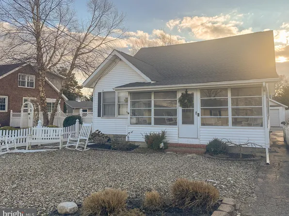 1852 Beach Blvd, Point Pleasant Beach, NJ 08742