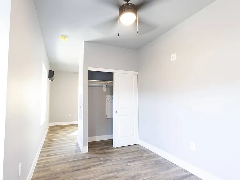 ONE18 West Street Residential — Photo 36