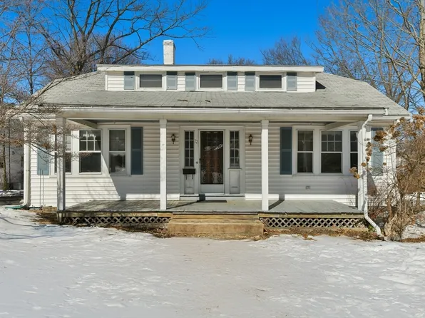 22 Hope Ave, Milton, MA 02186