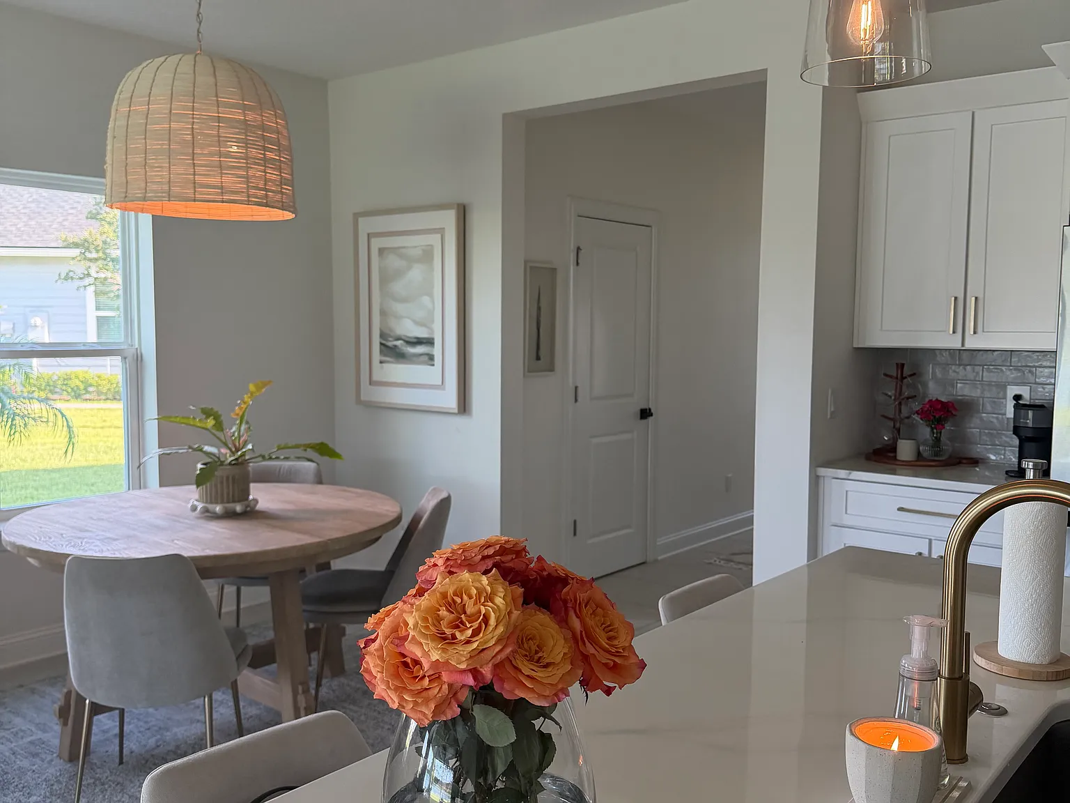 4 bed, 2.5 bath, 2314 sqft, $3,600 — Photo 2